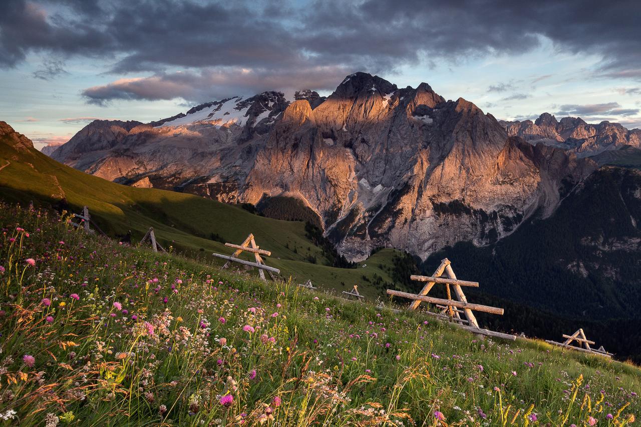 Hotel Rifugio Sass Bece Canazei Exterior foto